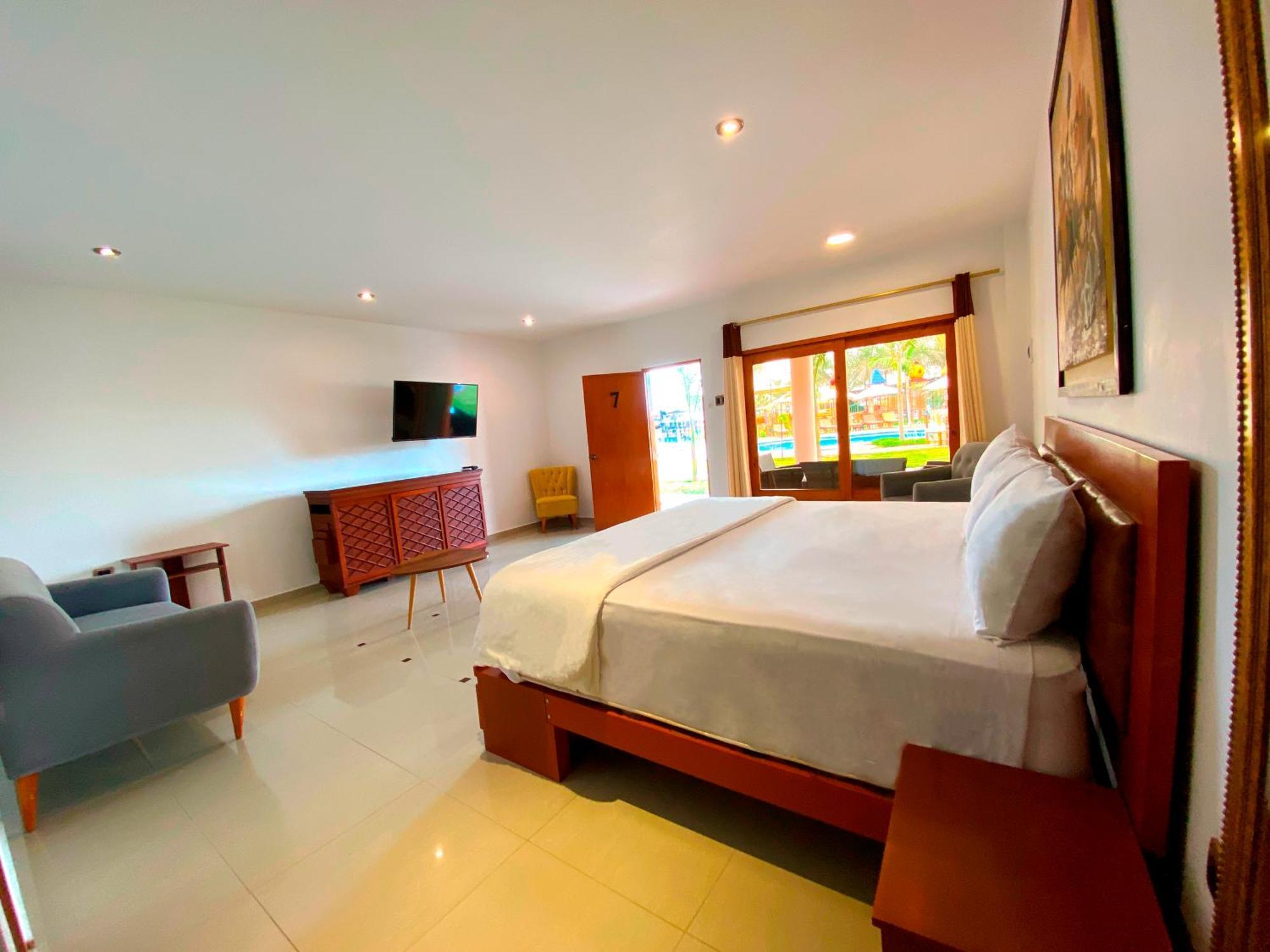 Hotel Resort Thiago Chincha Alta Exterior photo