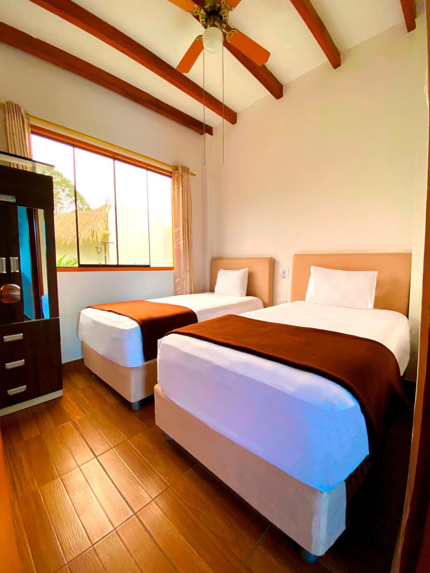Hotel Resort Thiago Chincha Alta Exterior photo