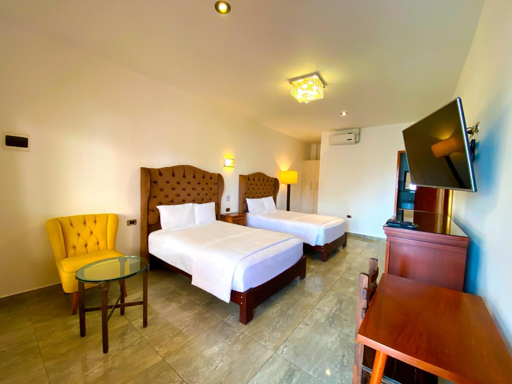 Hotel Resort Thiago Chincha Alta Exterior photo